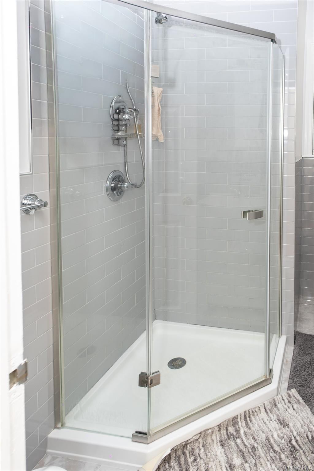 #8 photo, 24 Whaley Street, Freeport , NY 11520