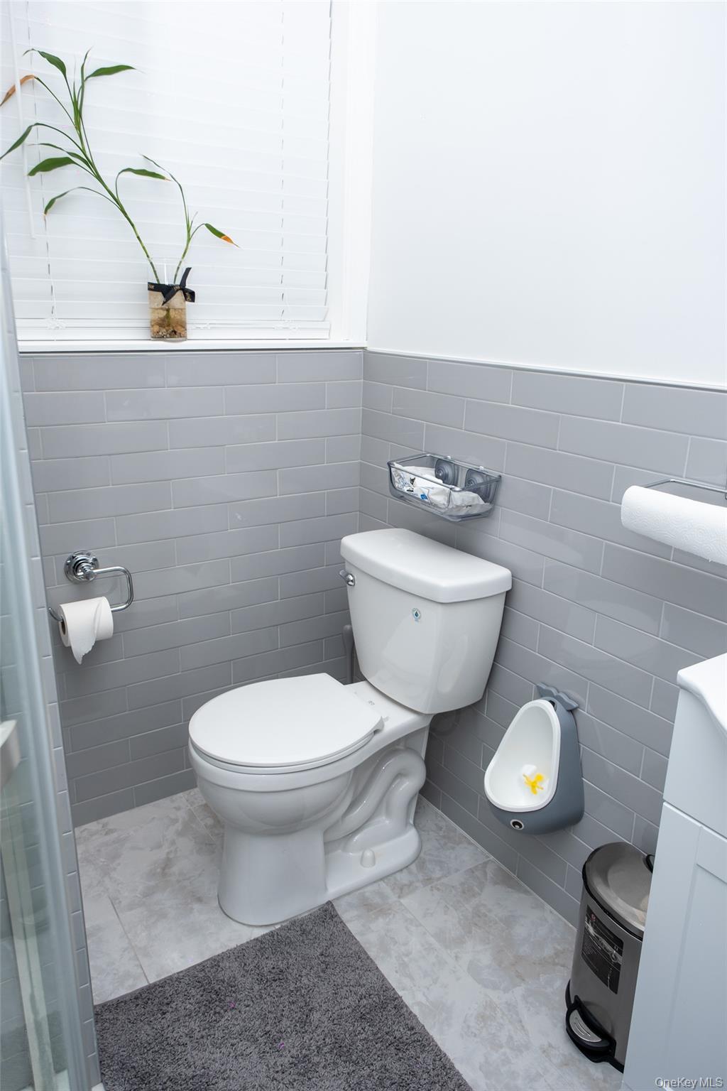 #9 photo, 24 Whaley Street, Freeport , NY 11520