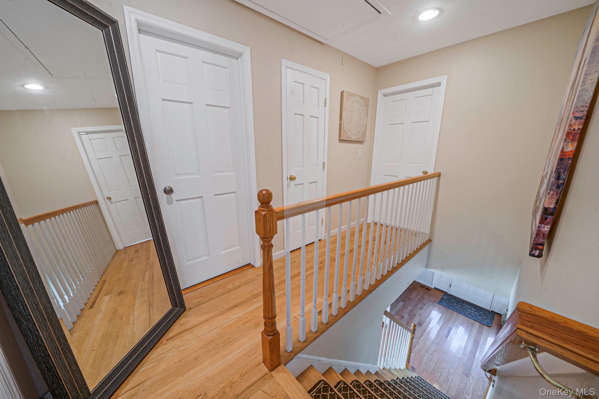 #13 photo, 29 North Plaza, Amity Harbor , NY 11701