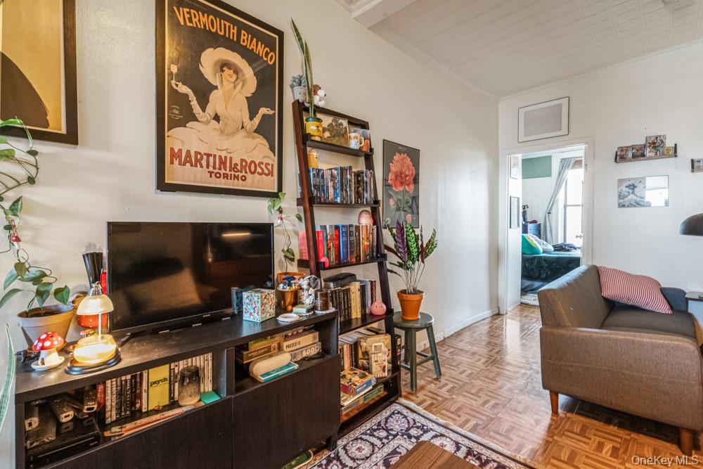 #15 photo, 656 Henry Street, Brooklyn , NY 11231