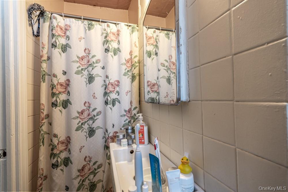 #9 photo, 656 Henry Street, Brooklyn , NY 11231