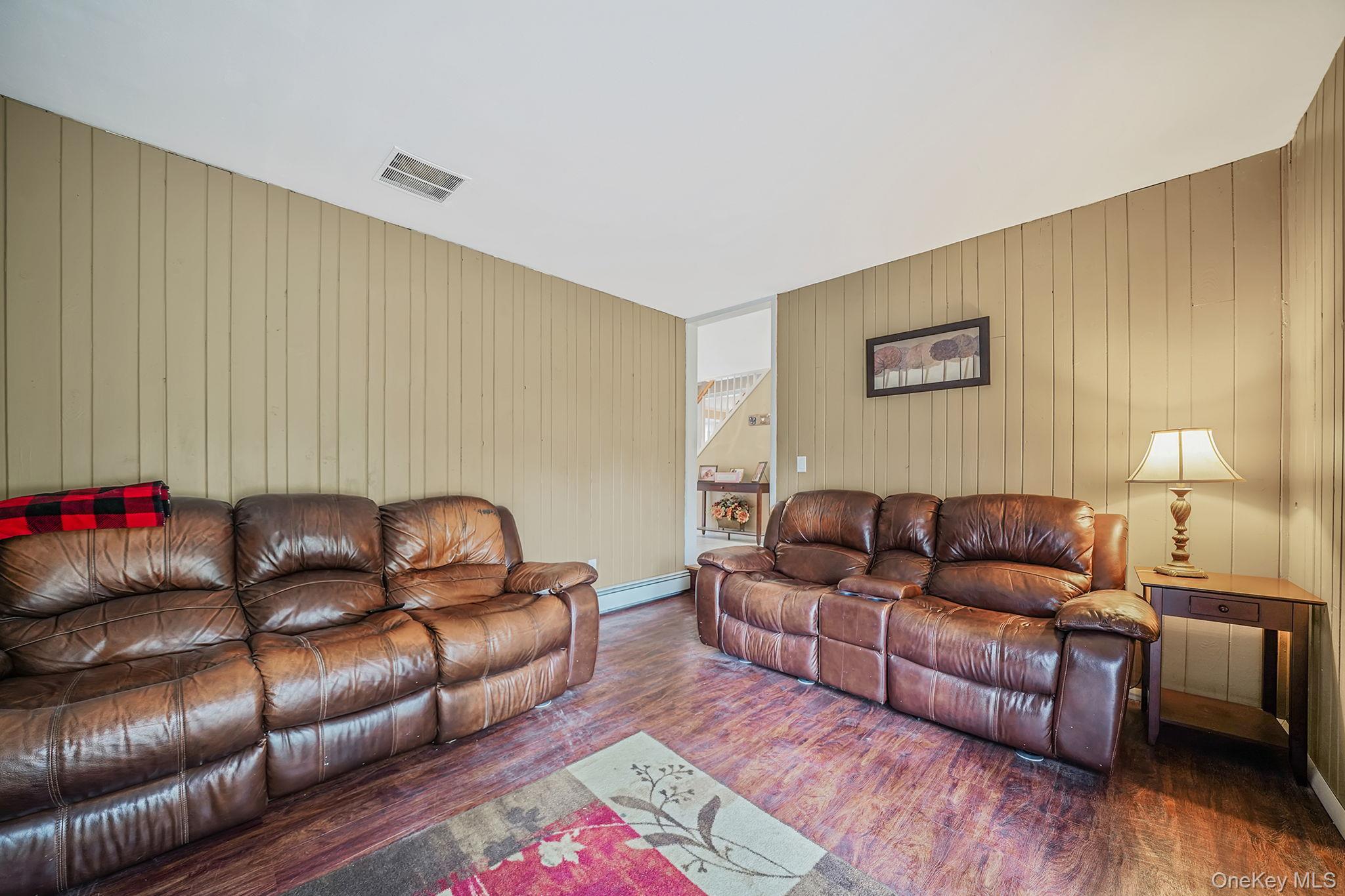 #17 photo, 24 Oakdale Avenue, 东长岛 Farmingville , NY 11738