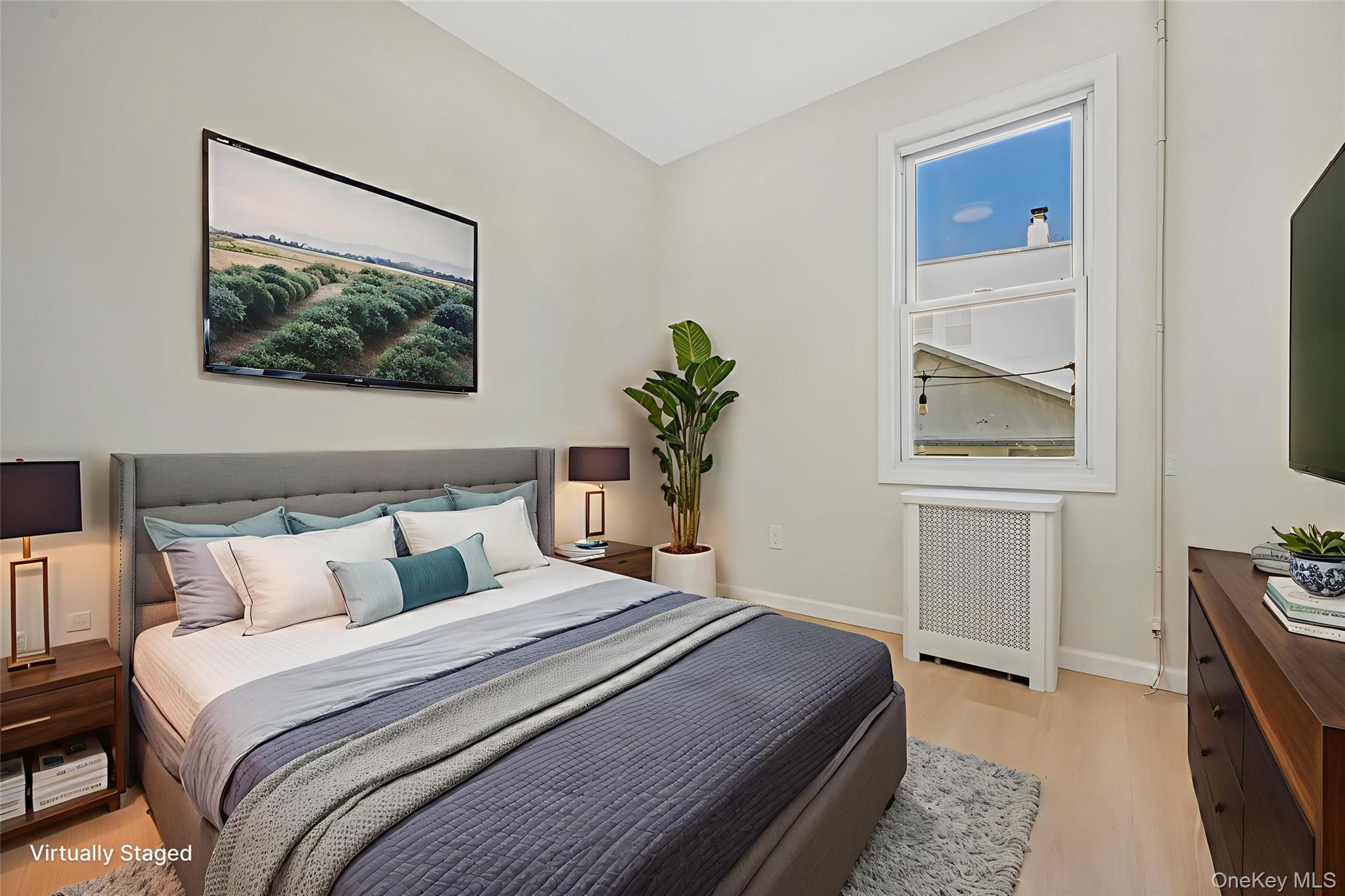 #14 photo, 13007 14th Avenue, कॉलेज पॉइंट College Point , NY 11356