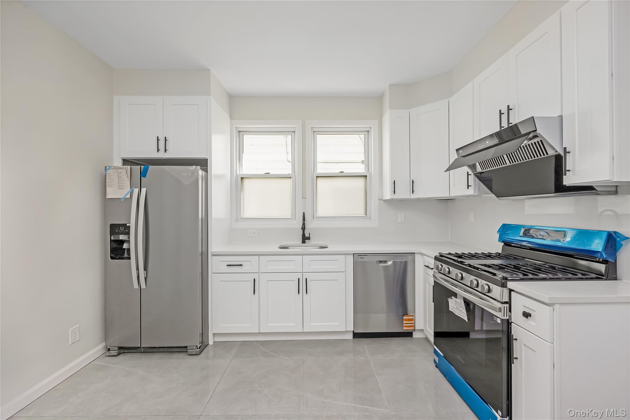 #4 photo, 13007 14th Avenue, कॉलेज पॉइंट College Point , NY 11356