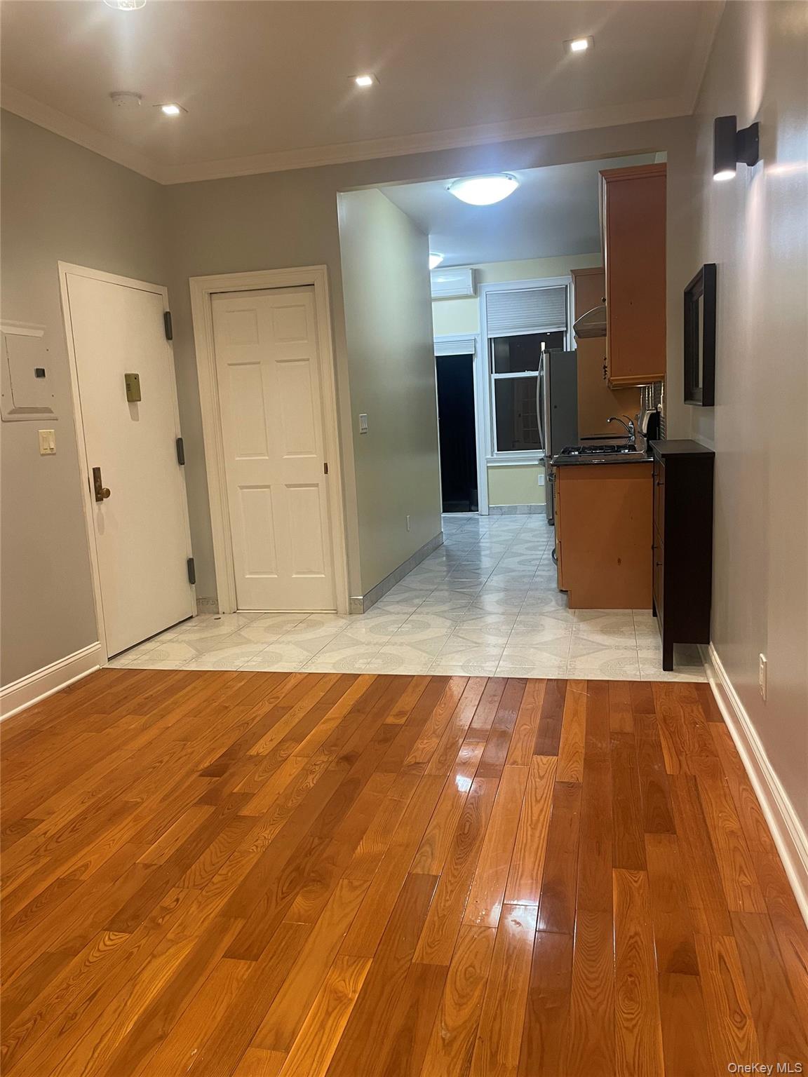 #3 photo, 7231 68th Street, 皇后區 Glendale , NY 11385