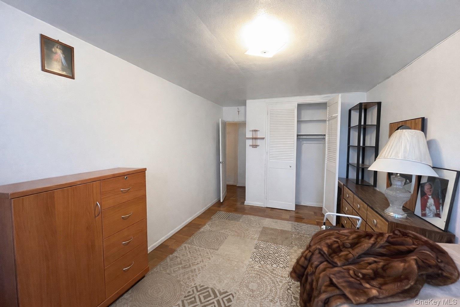 #3 photo, 50-15 39th Street, कुईंस Sunnyside , NY 11104