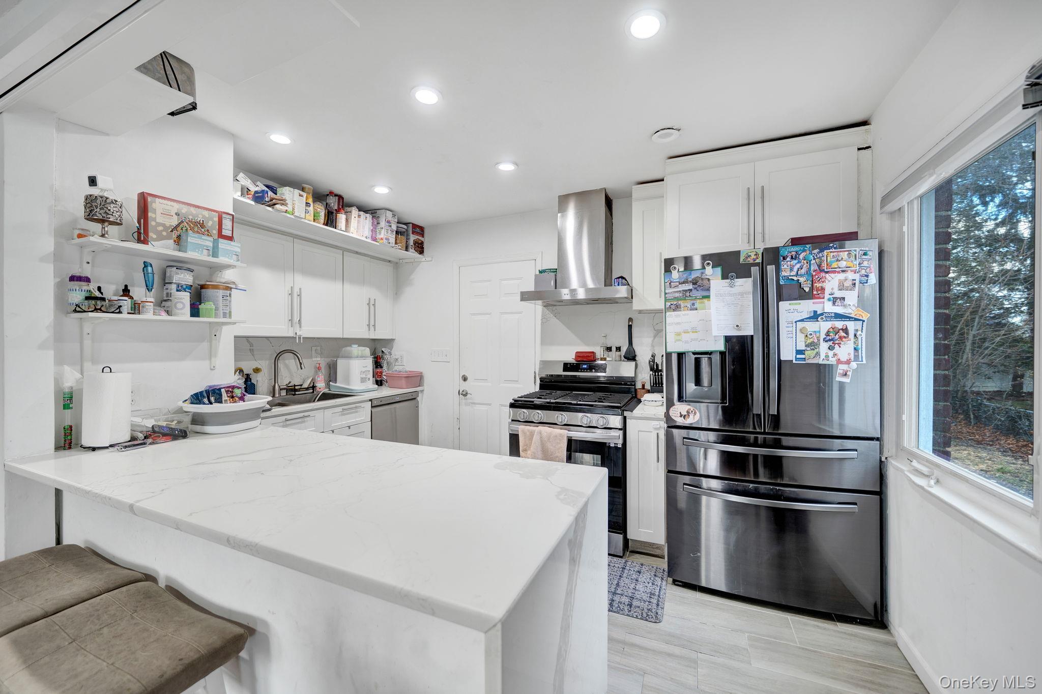 #10 photo, 37 9th Street, Hicksville , NY 11801