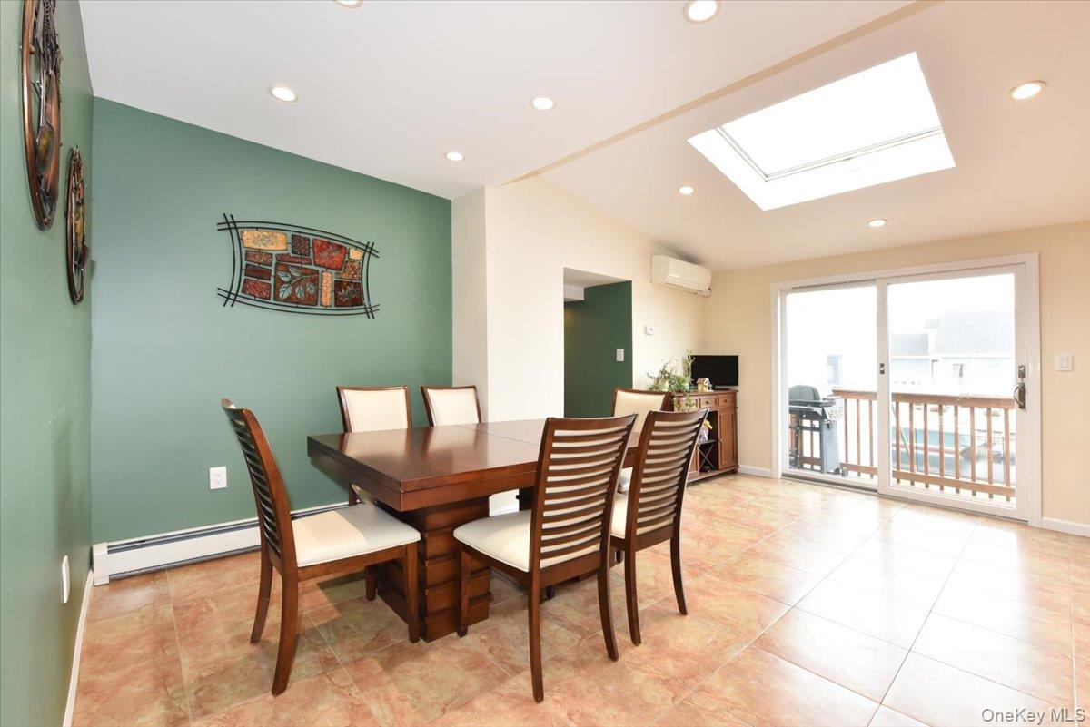 #10 photo, 57 Jackson Place, Massapequa , NY 11758