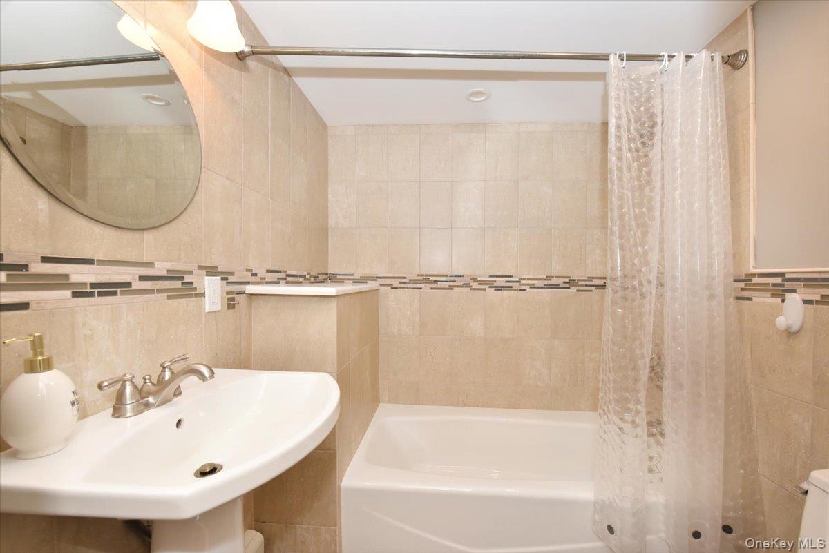 #17 photo, 57 Jackson Place, Massapequa , NY 11758