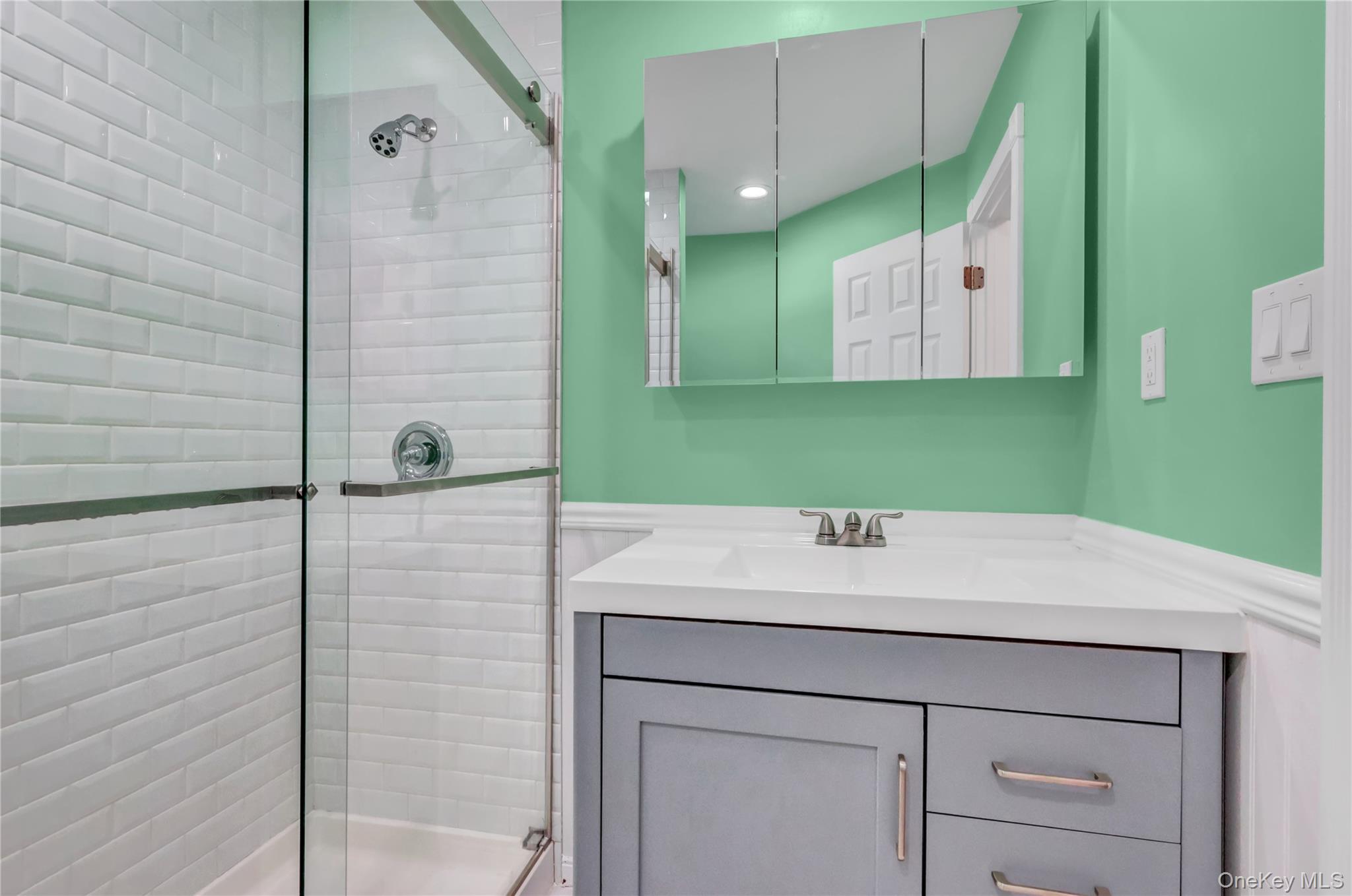 #15 photo, 233 Sears Road, West Islip , NY 11795