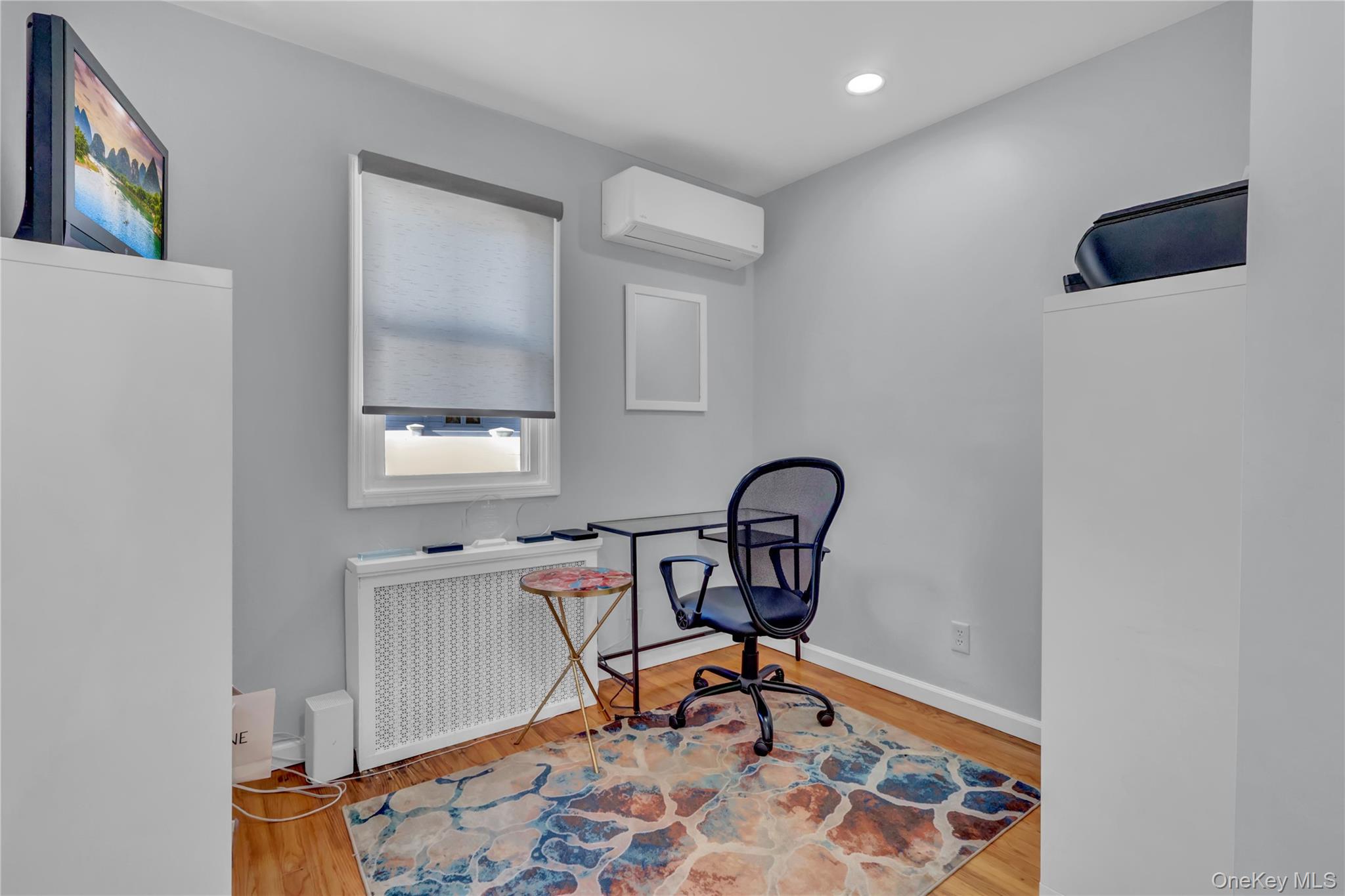 #16 photo, 233 Sears Road, West Islip , NY 11795