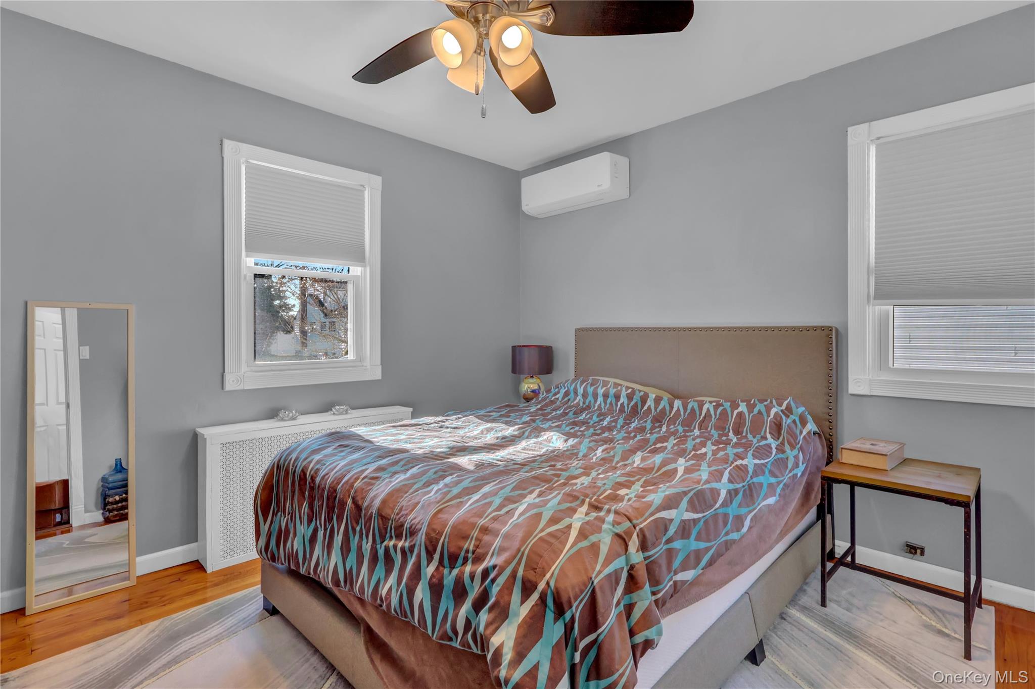 #17 photo, 233 Sears Road, West Islip , NY 11795