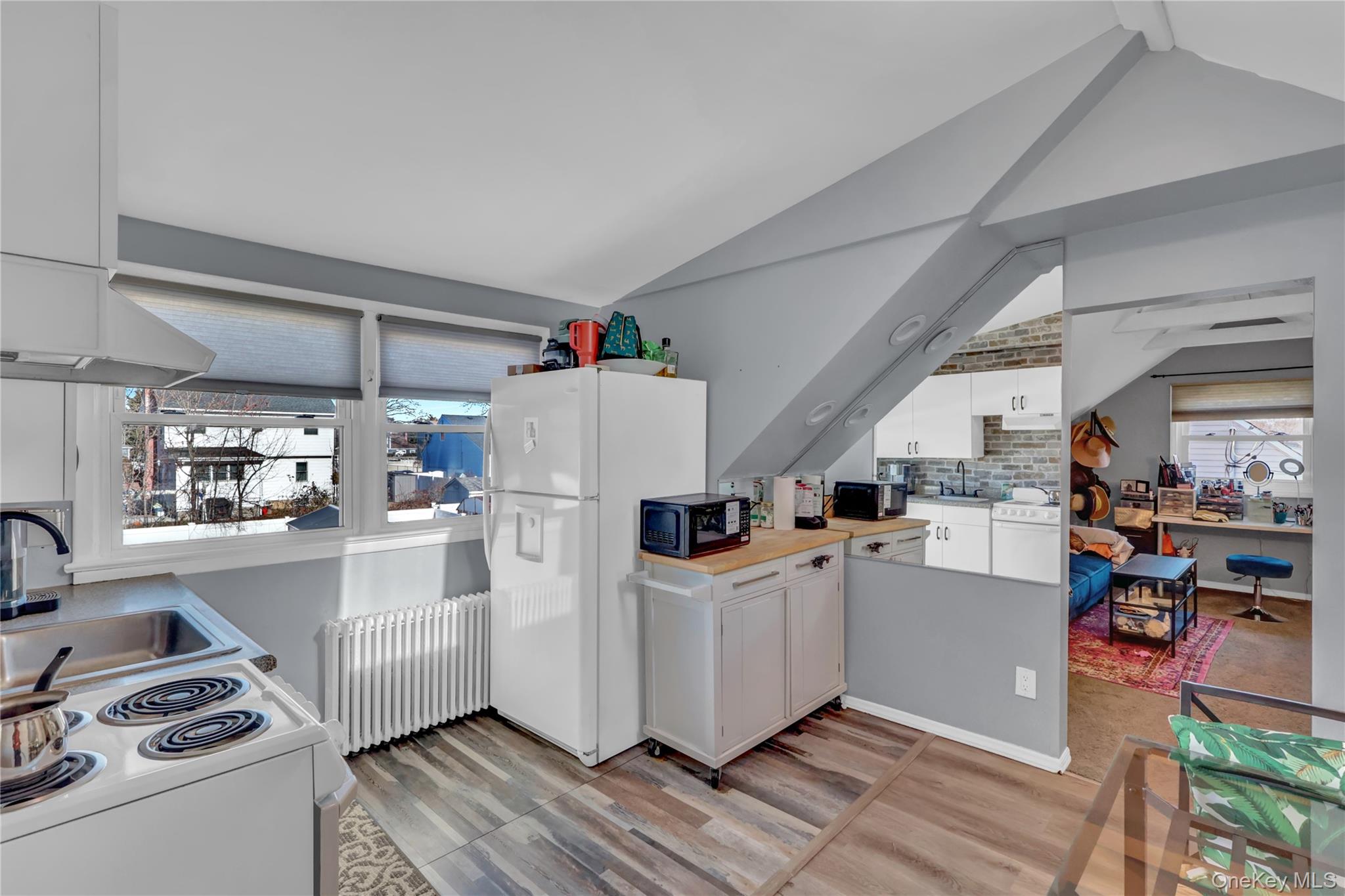 #18 photo, 233 Sears Road, West Islip , NY 11795