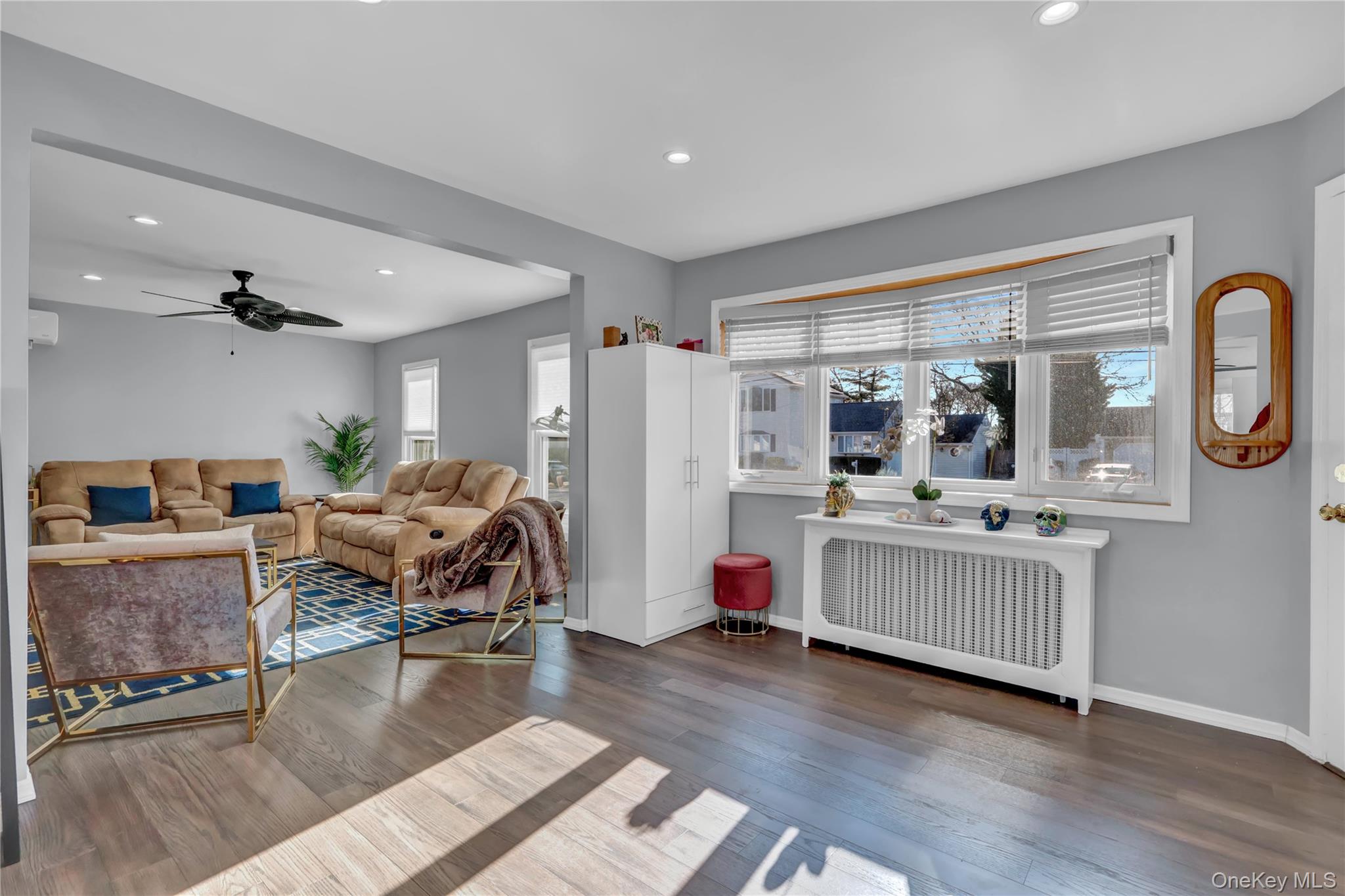 #5 photo, 233 Sears Road, West Islip , NY 11795