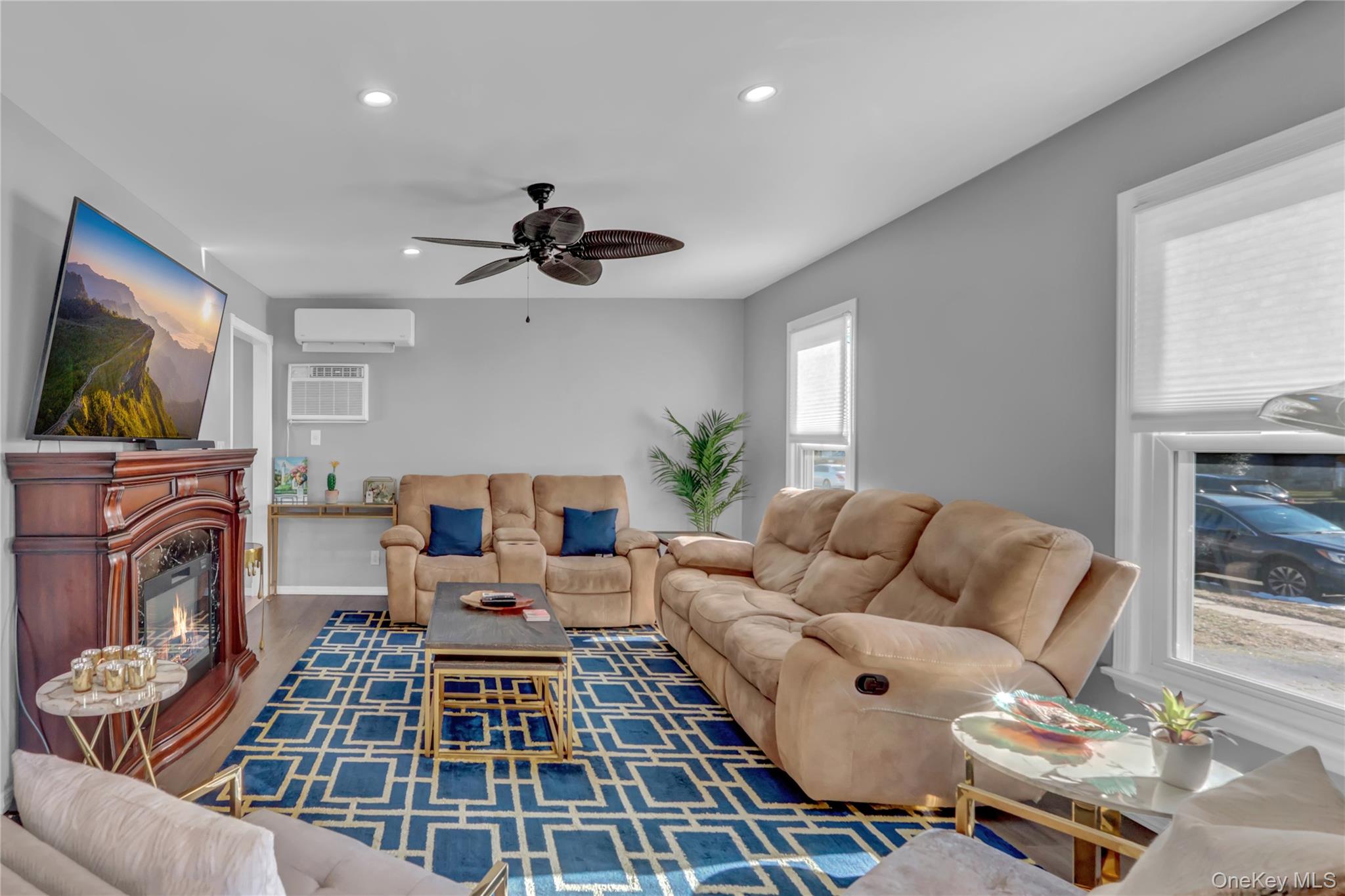 #6 photo, 233 Sears Road, West Islip , NY 11795