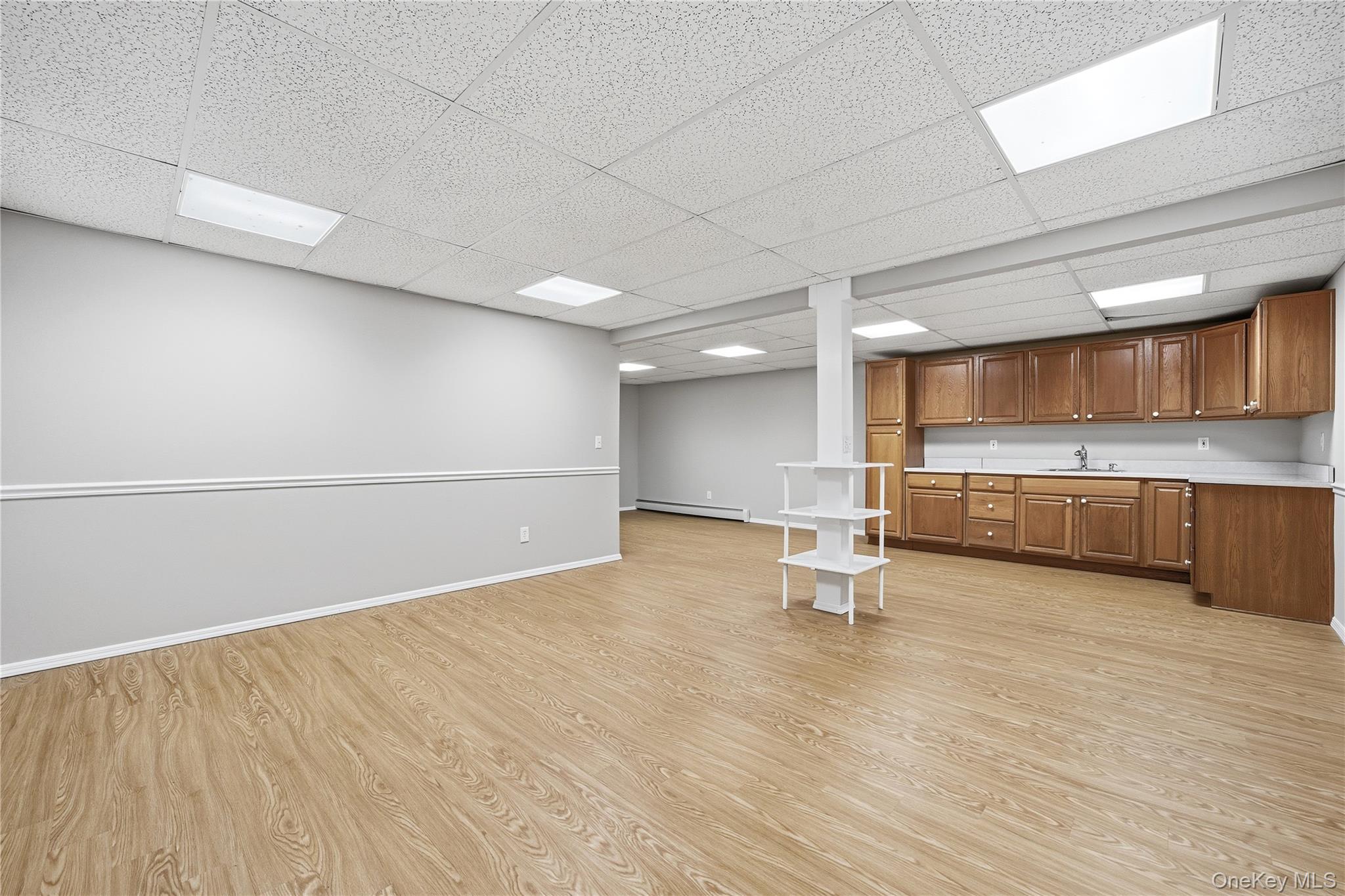 #17 photo, 28 2nd Avenue, سوفولك Central Islip , NY 11722