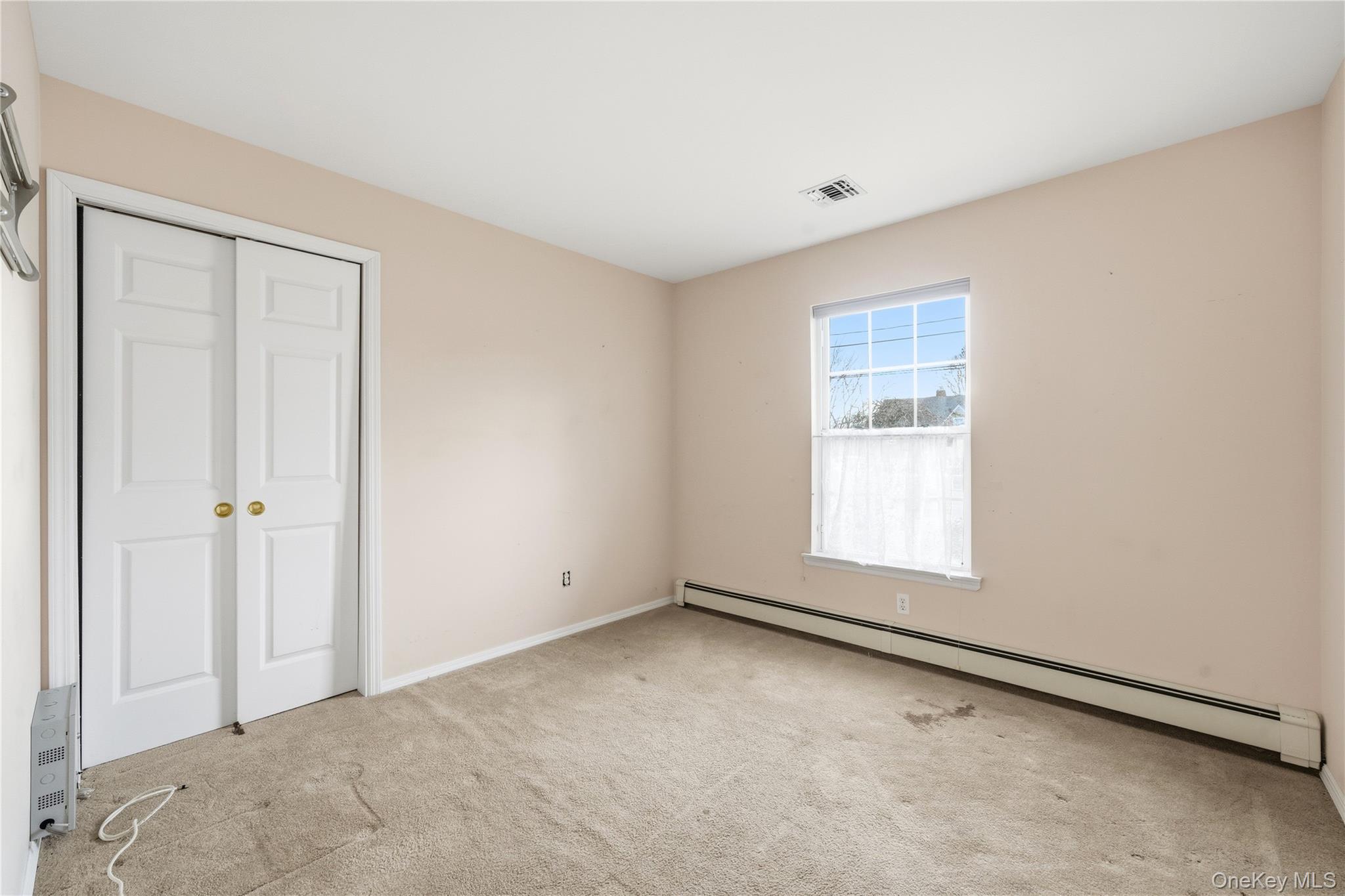 #9 photo, 28 2nd Avenue, سوفولك Central Islip , NY 11722