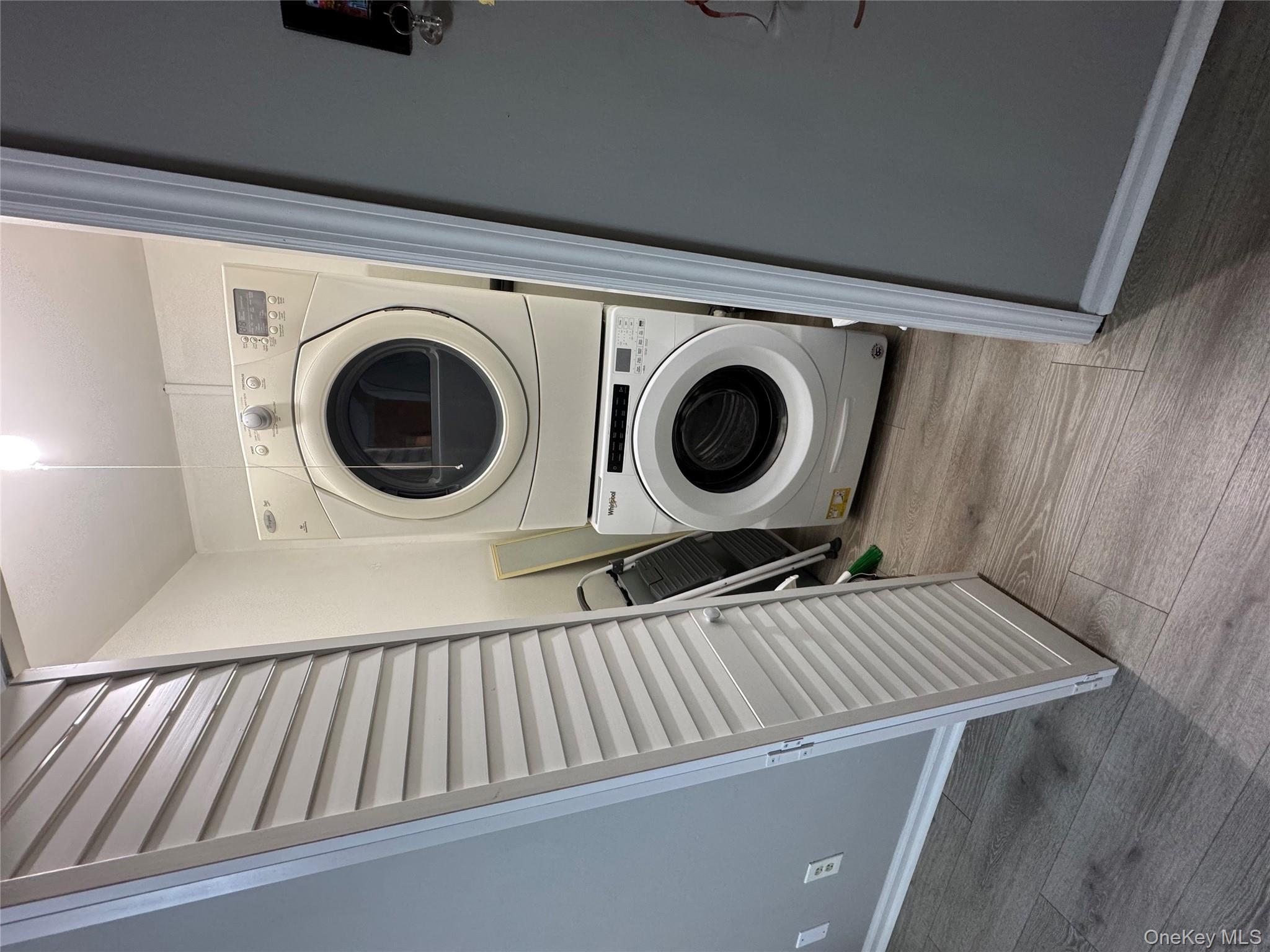 #17 photo, 100 Hawthorne Avenue, سوفولك Central Islip , NY 11722