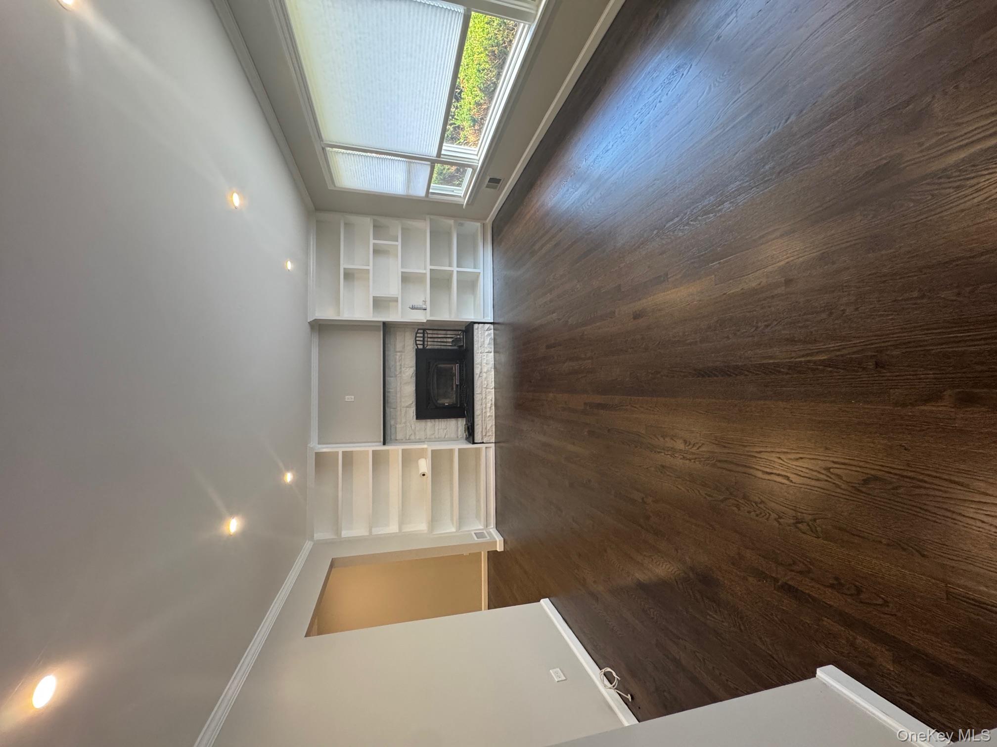 #5 photo, 29 S Mortimer Avenue, Elmsford , NY 10523