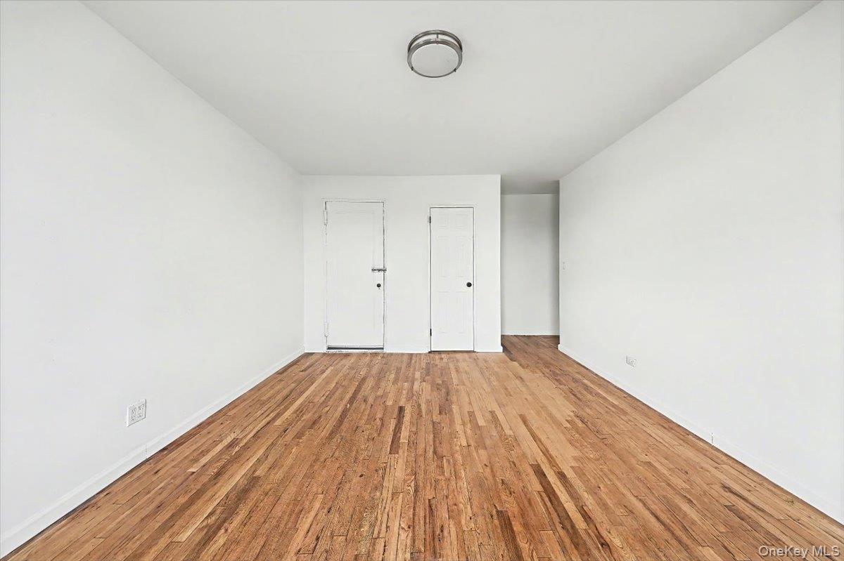 #18 photo, 2630 Kingsbridge Terrace, Bronx , NY 10463