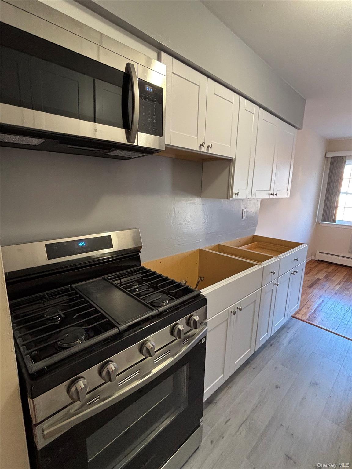 #5 photo, 8 COLONIAL Road, Beacon , NY 12508