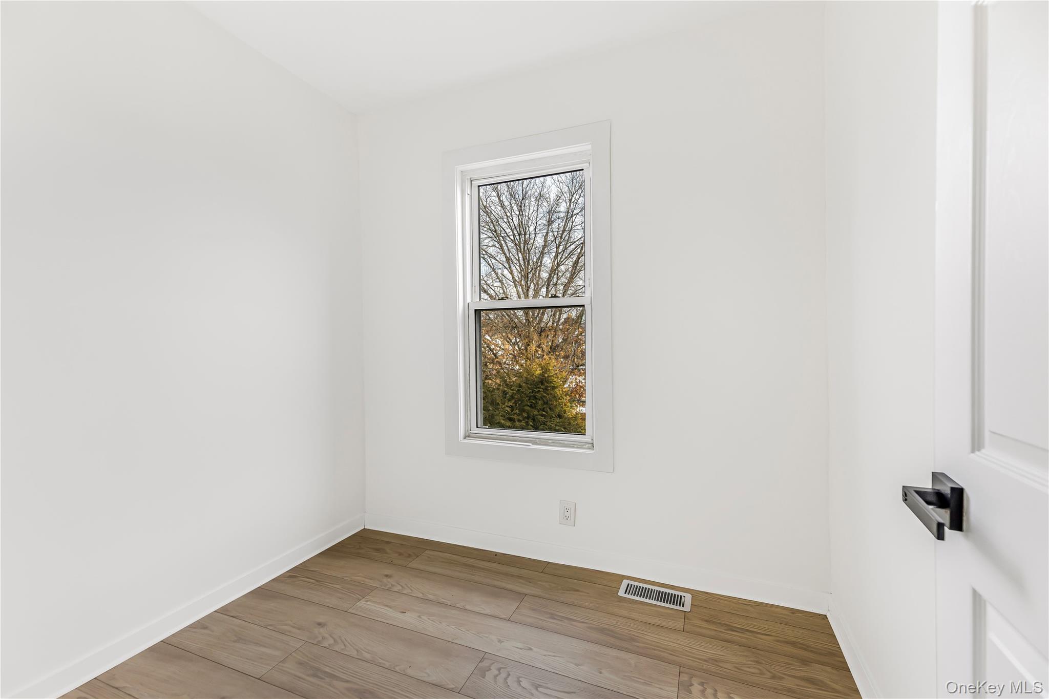 #14 photo, 184 Hillside Avenue, 뉴욕주 Mount Vernon , NY 10553