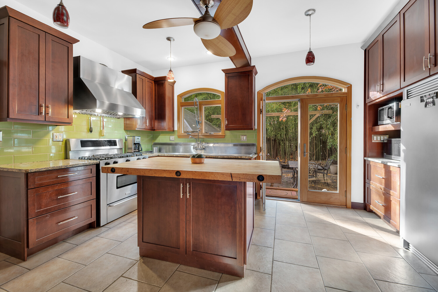 #5 photo, 242 STRATFORD Road, Ditmas Park , NY 11218