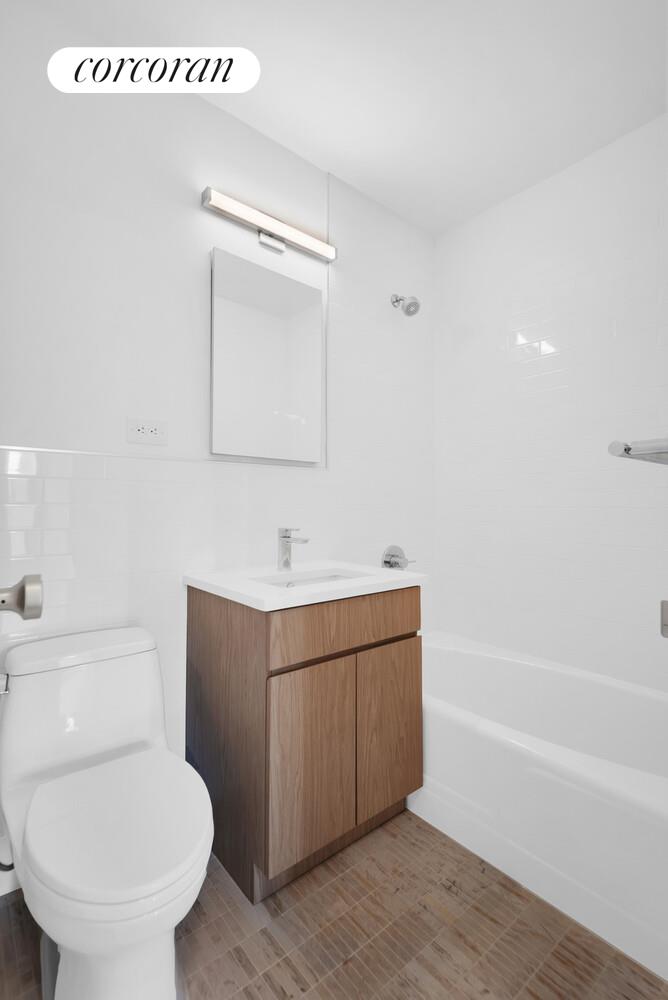 #7 photo, New York City, Yorkville , NY 10128