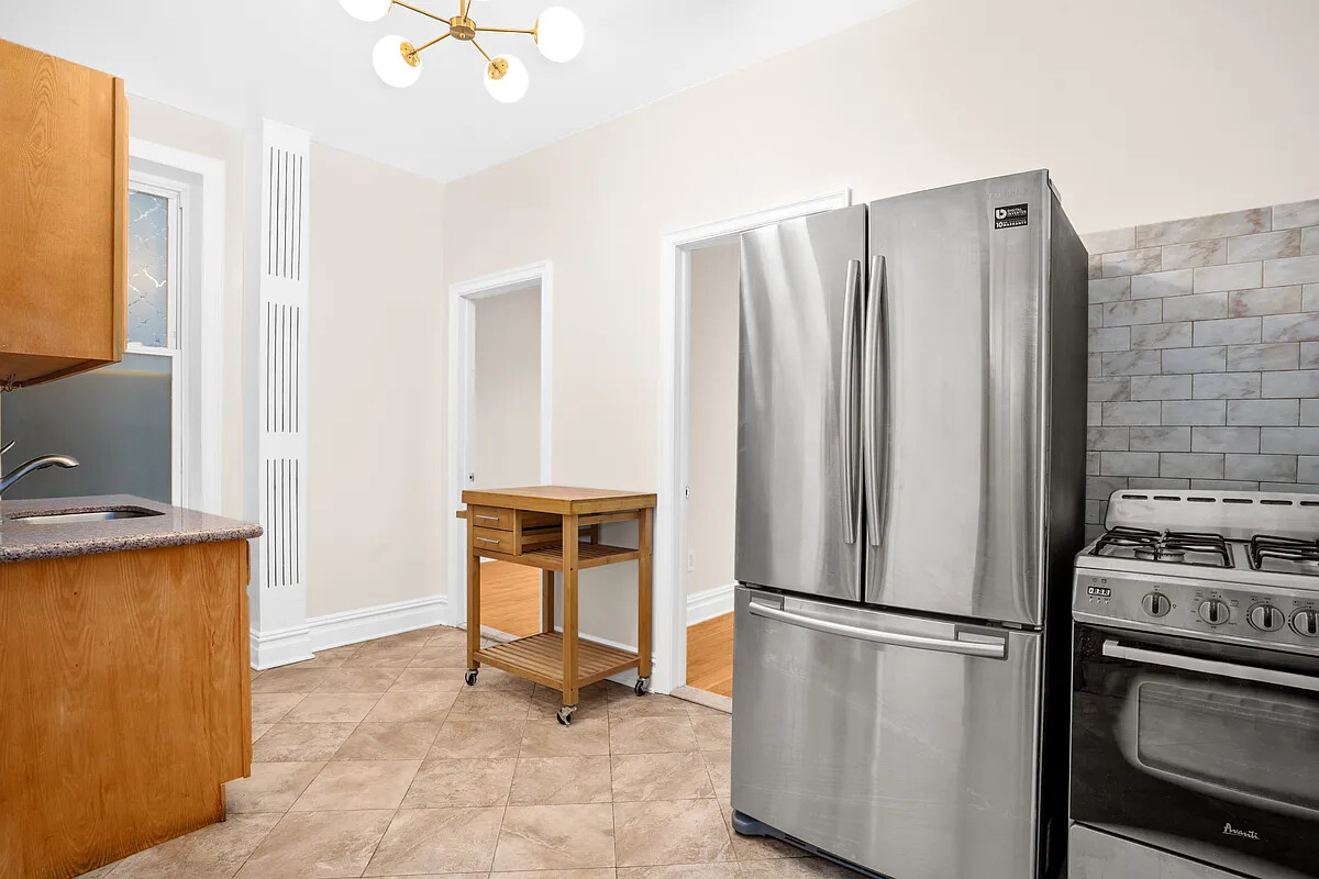 #2 photo, 408 E 29TH Street, Flatbush , NY 11226