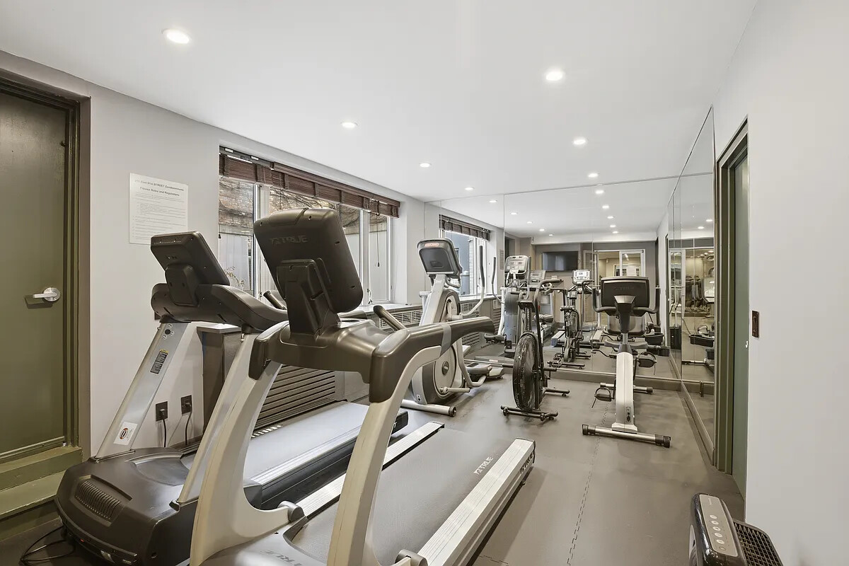 #9 photo, 211 E 51ST Street, Turtle Bay , NY 10022