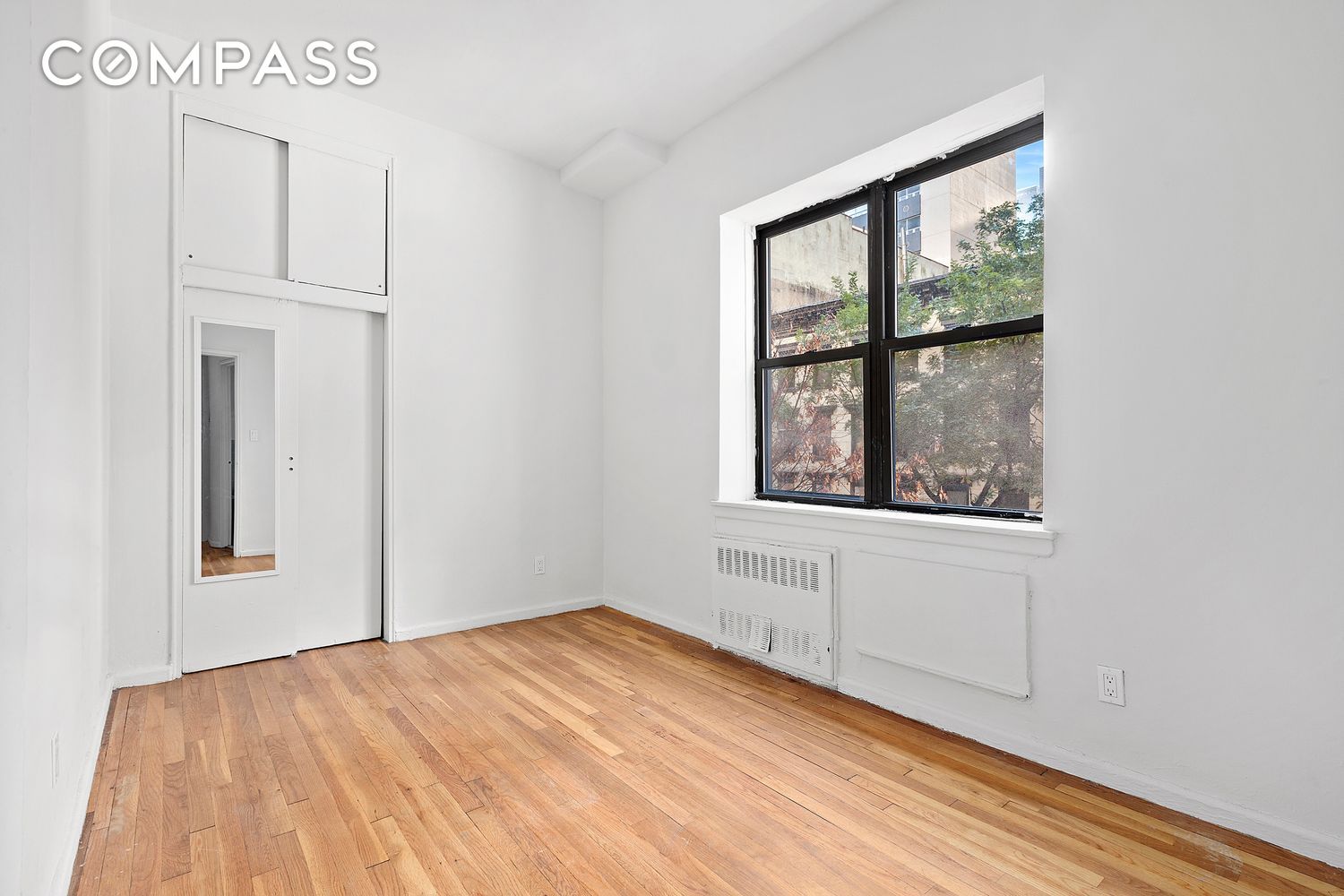 #3 photo, 301 E 49th Street, Midtown East , NY 10017