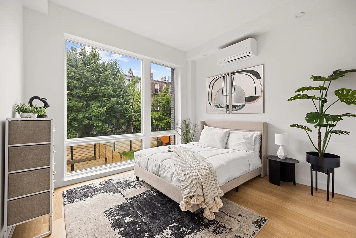 #6 photo, Brooklyn, Stuyvesant Heights , NY 11233