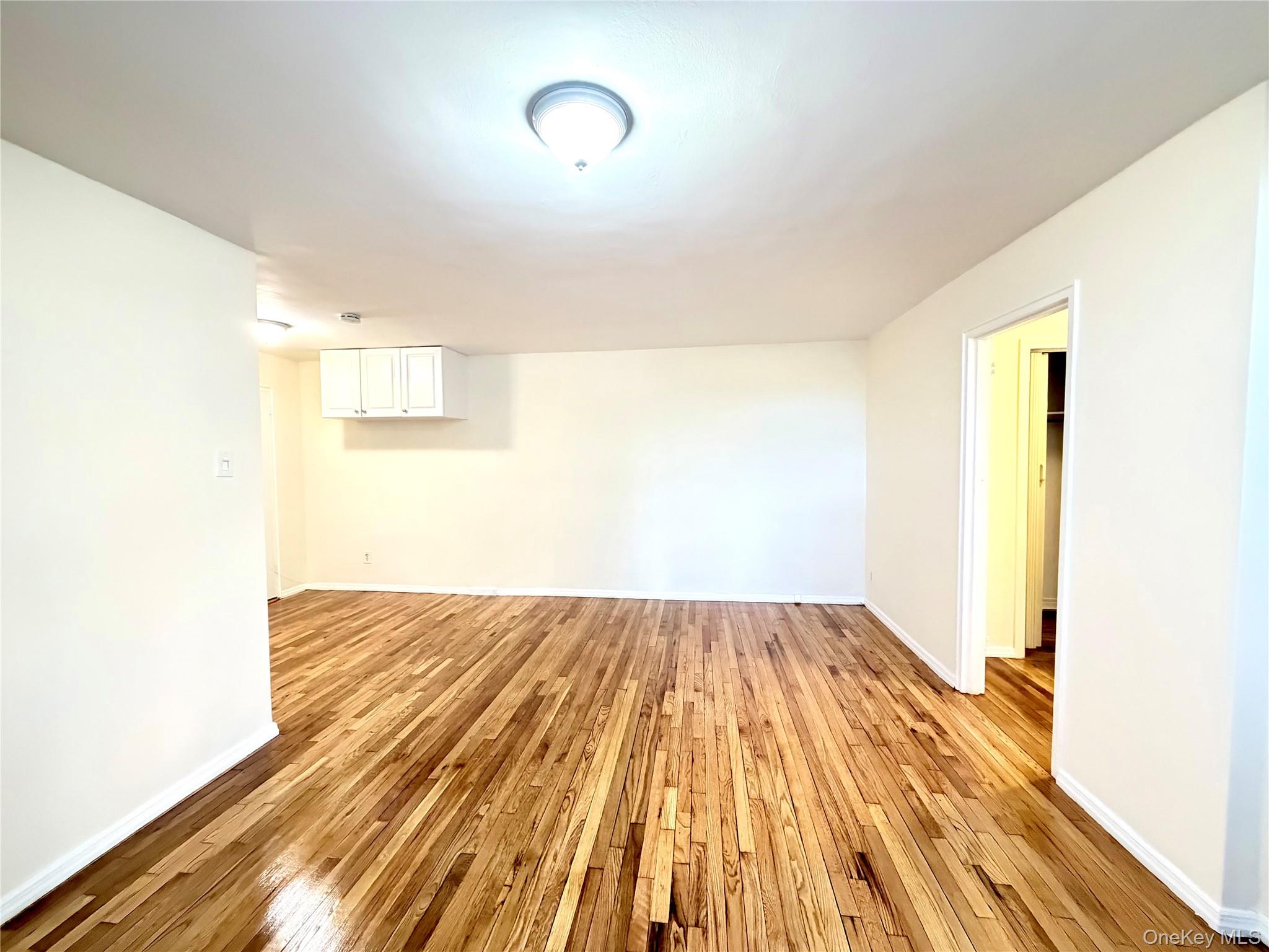 #3 photo, 2246 79th Street, Куинс ‖ East Elmhurst , NY 11370