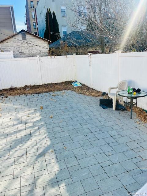 #2 photo, 10214 85th Drive, कुईंस Richmond Hill North , NY 11418