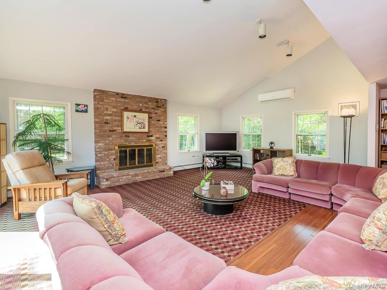 #4 photo, 2 Stonytown Road, מחוז נסאו Manhasset , NY 11030