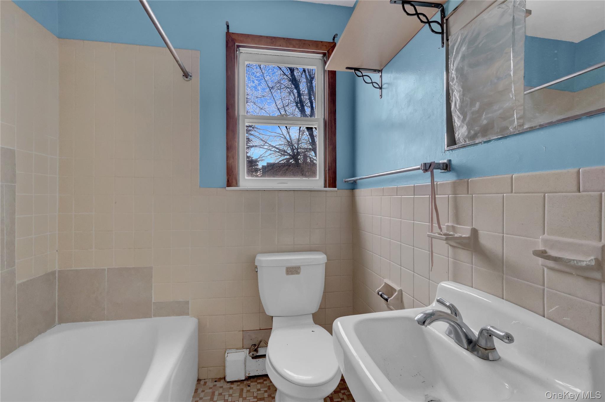 #10 photo, 13 Carpenter Street, Glen Cove , NY 11542