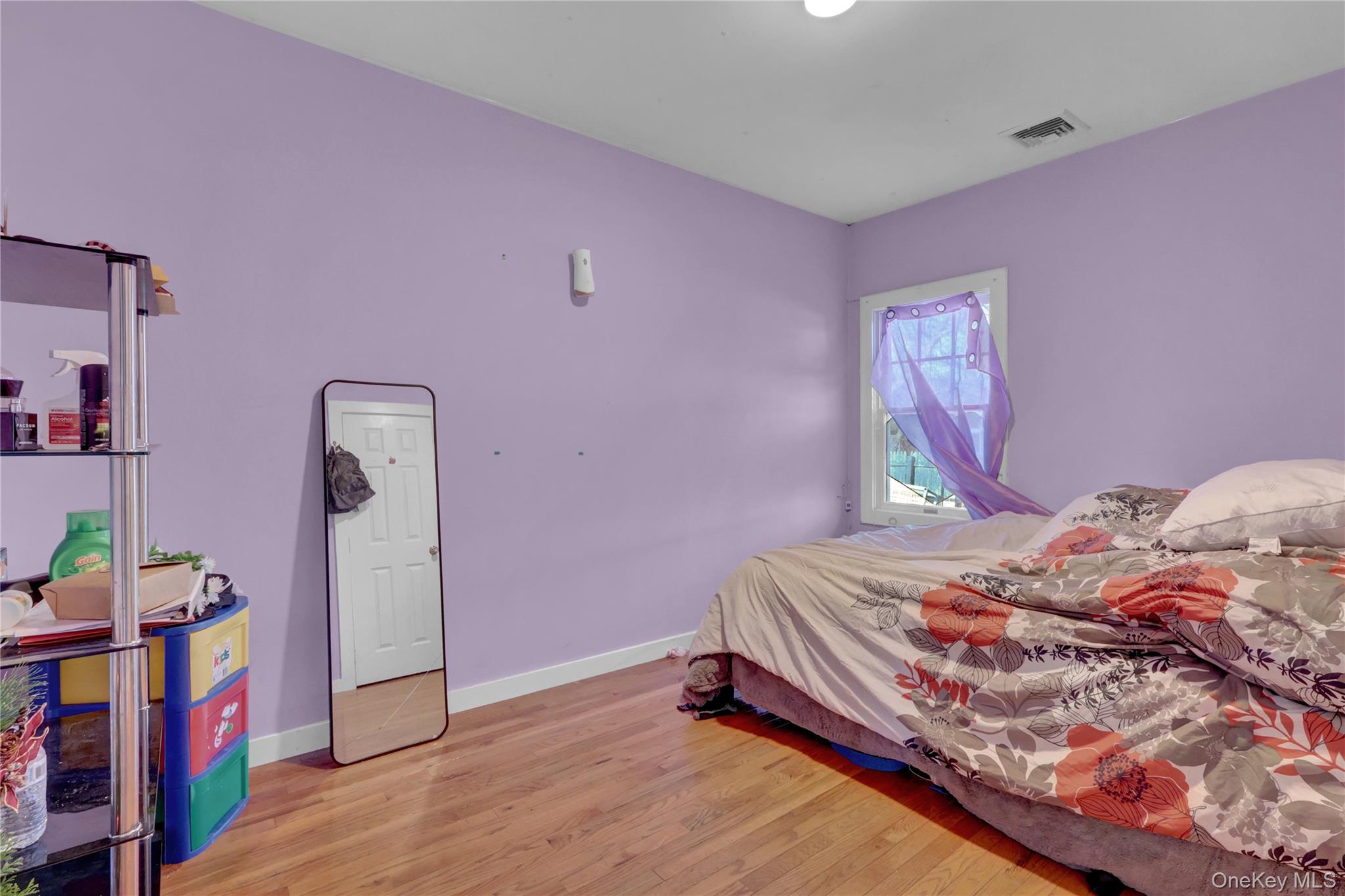 #12 photo, 87 Vail Avenue, Southampton , NY 11901