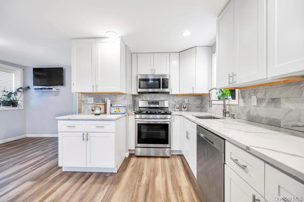 #10 photo, 16 OAK Avenue, Саффолк ‖ Flanders , NY 11703