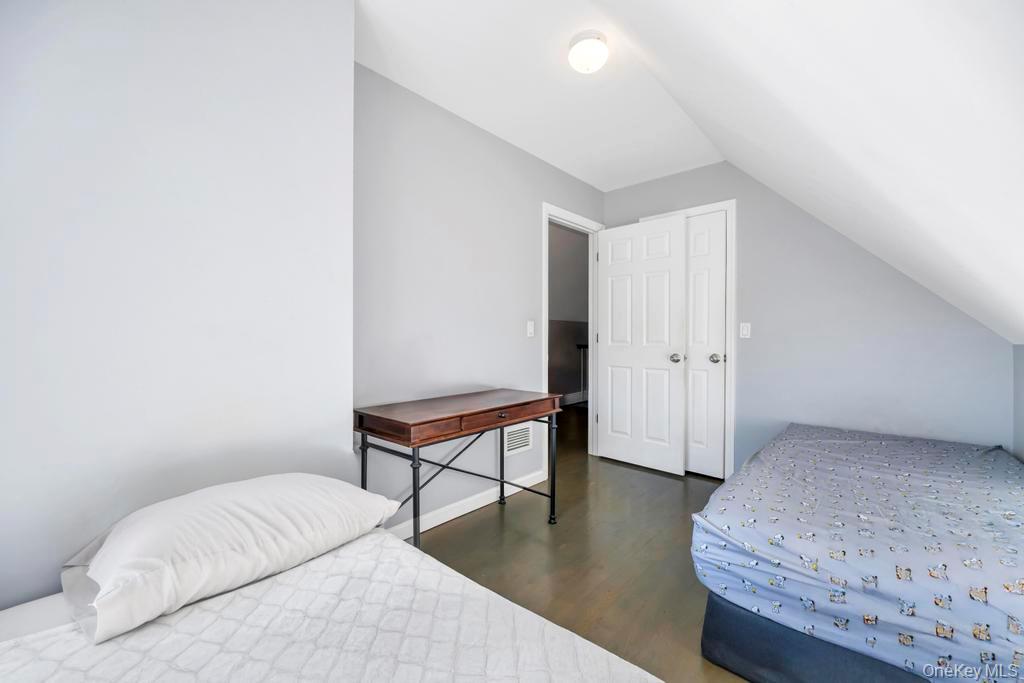 #17 photo, 16 OAK Avenue, Саффолк ‖ Flanders , NY 11703