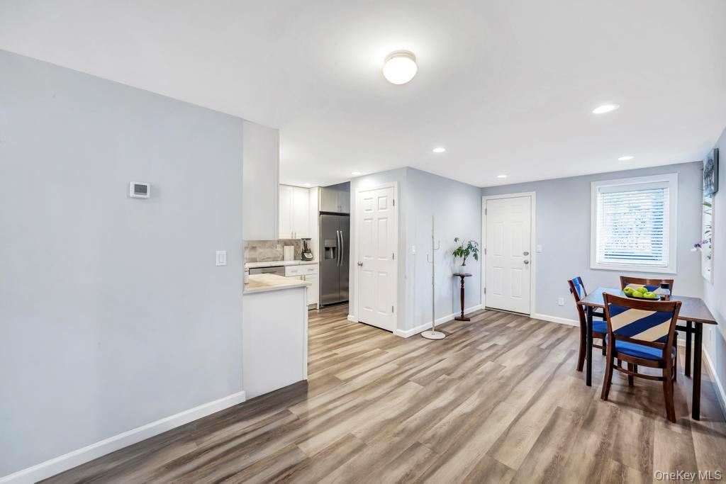 #6 photo, 16 OAK Avenue, Саффолк ‖ Flanders , NY 11703