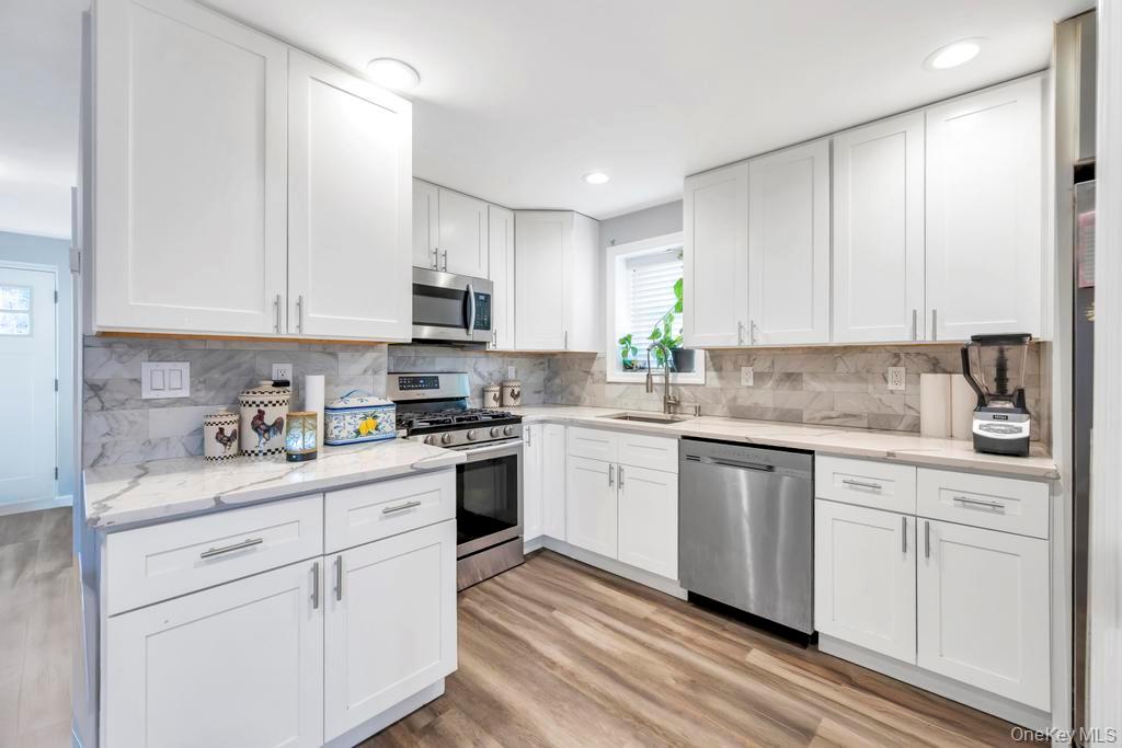 #9 photo, 16 OAK Avenue, Саффолк ‖ Flanders , NY 11703