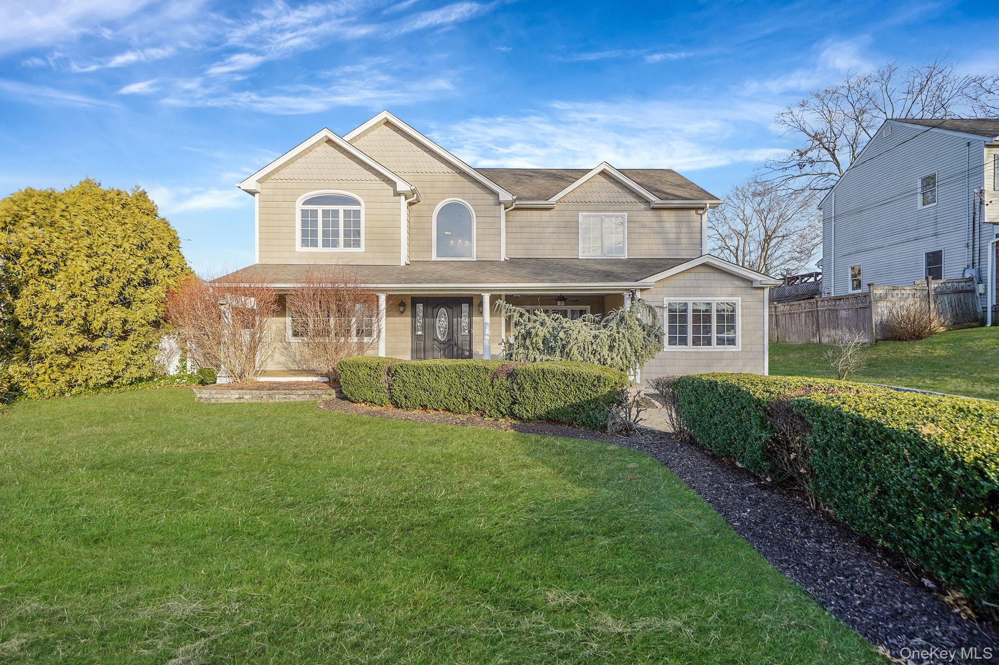 #1 photo, 39 13th Avenue, Ronkonkoma , NY 11779