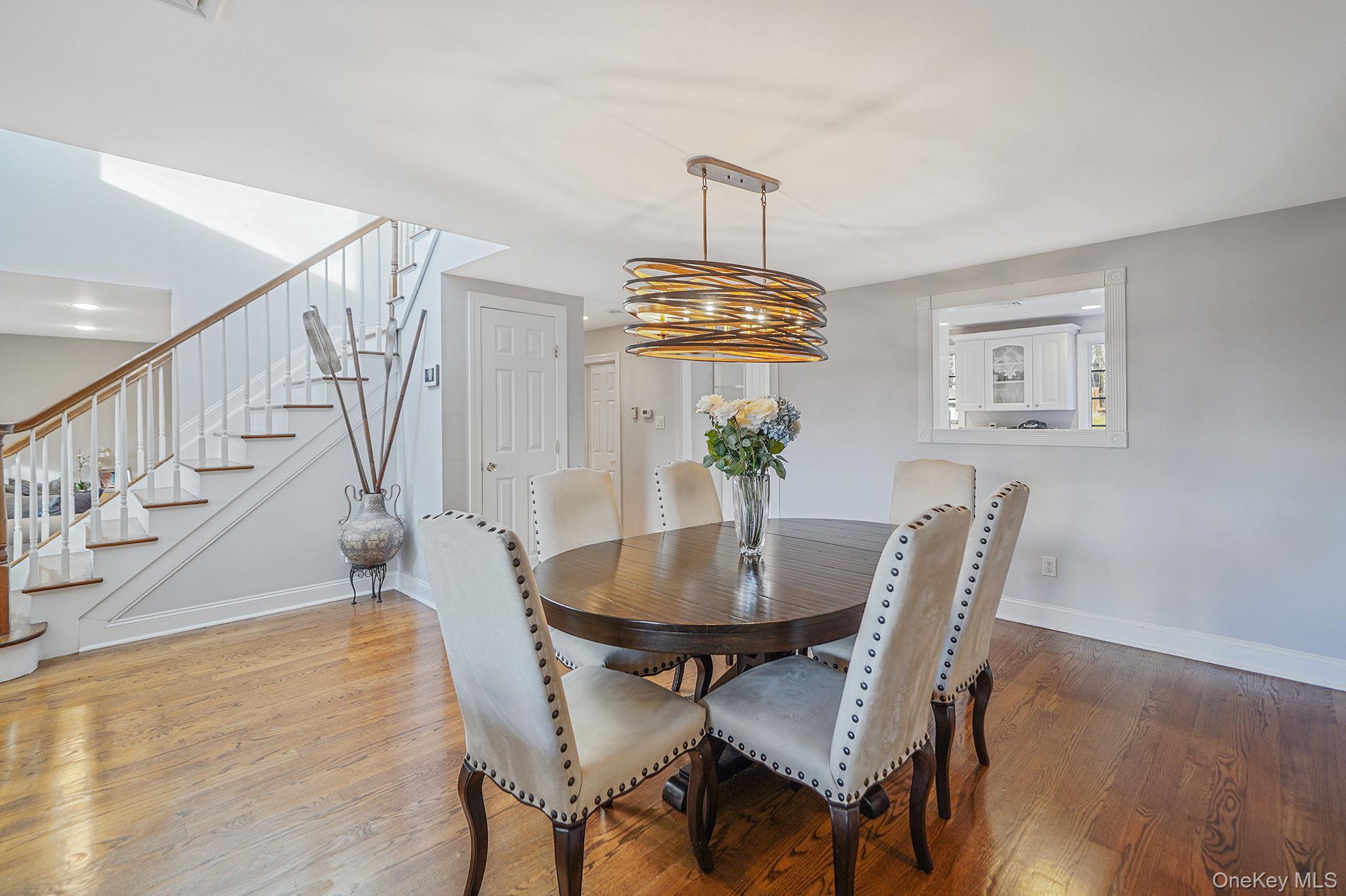 #11 photo, 39 13th Avenue, Ronkonkoma , NY 11779