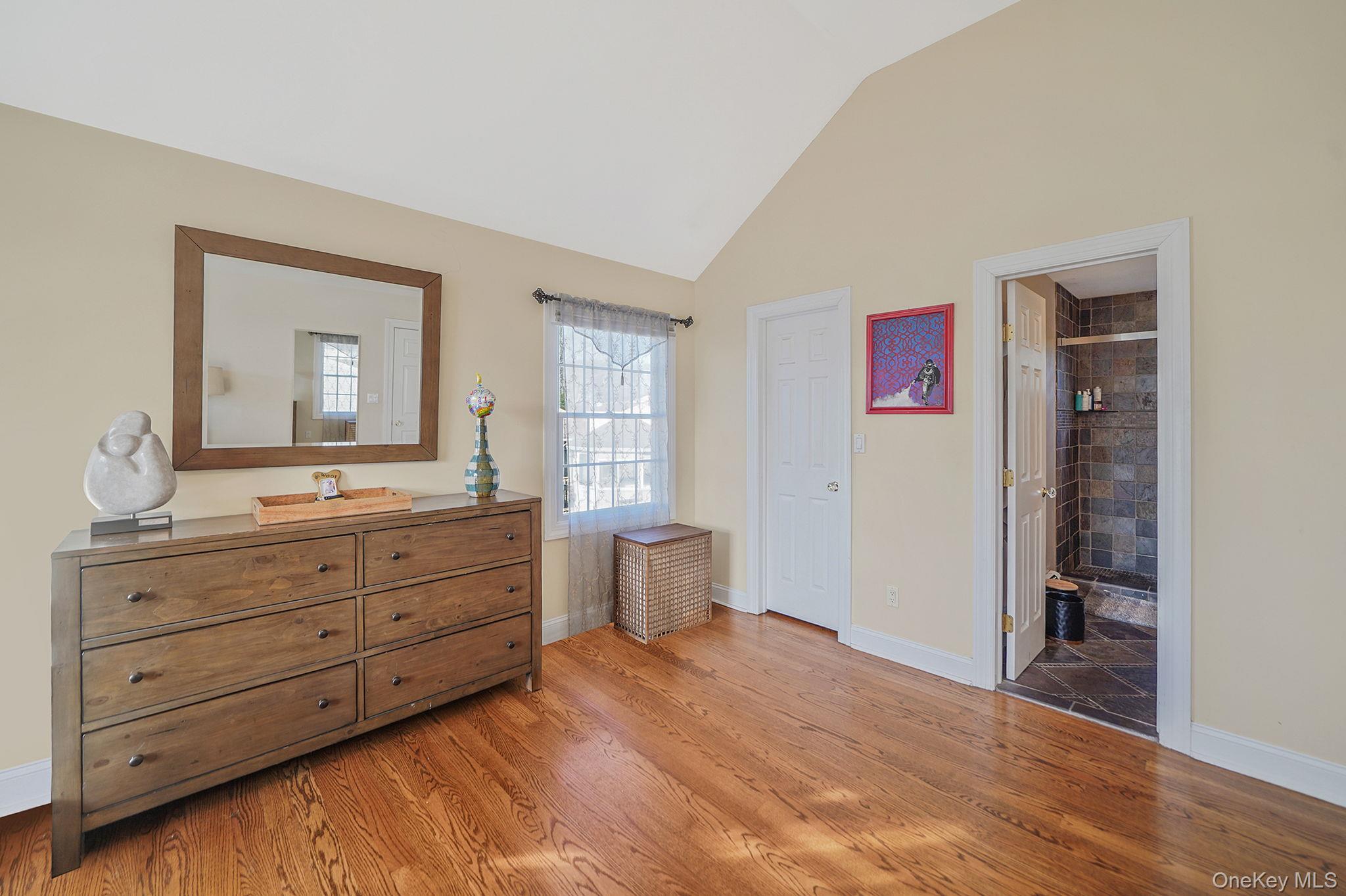 #16 photo, 39 13th Avenue, Ronkonkoma , NY 11779