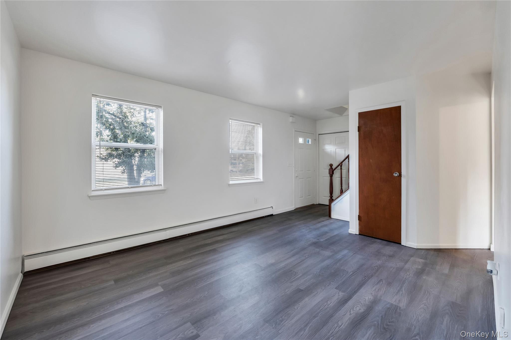 #6 photo, 2 Brushwood Drive, 롱 아일랜드 Shirley , NY 11967