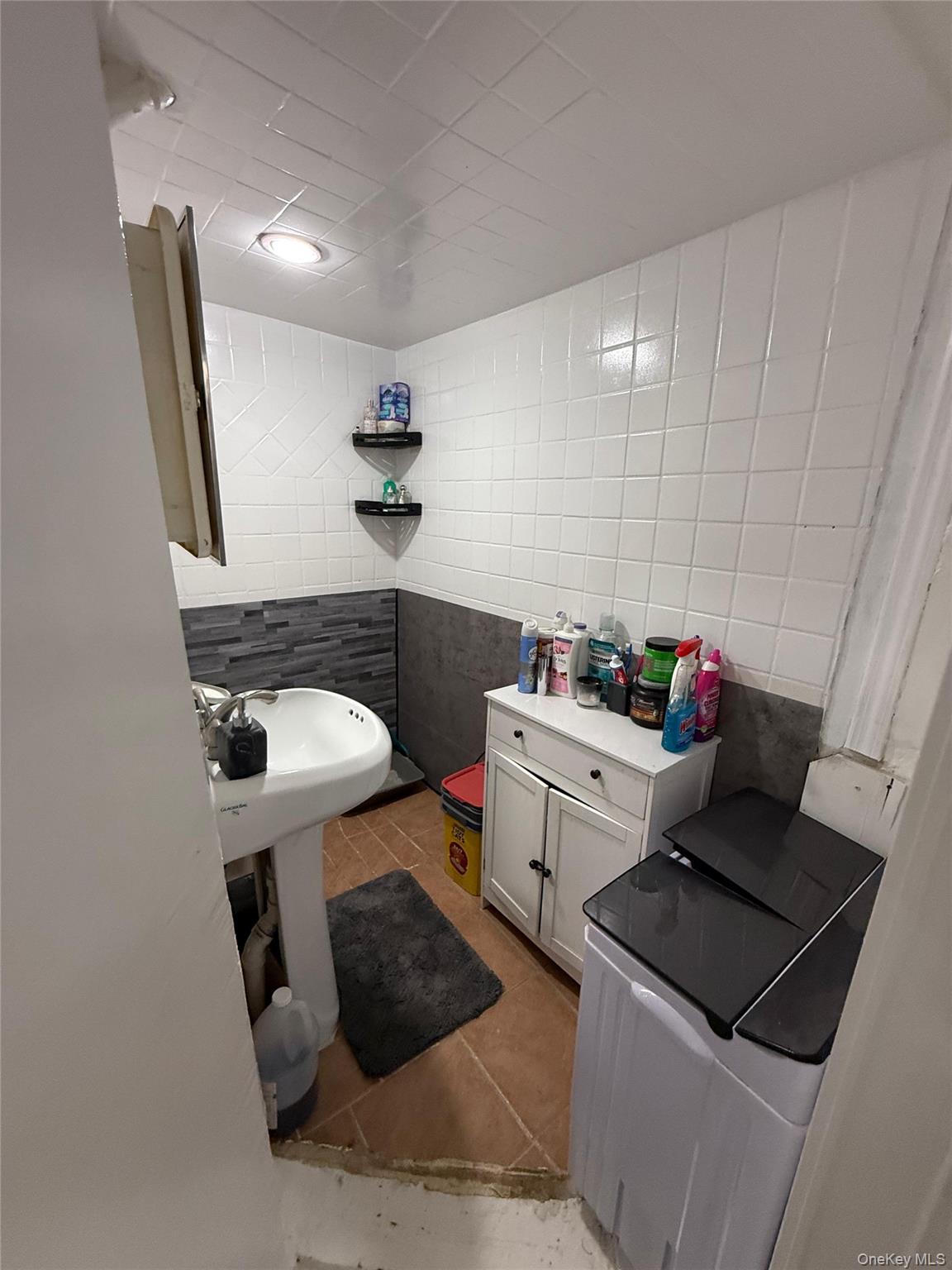 #14 photo, 10737 Van Wyck Expressway, קווינס Jamaica , NY 11435