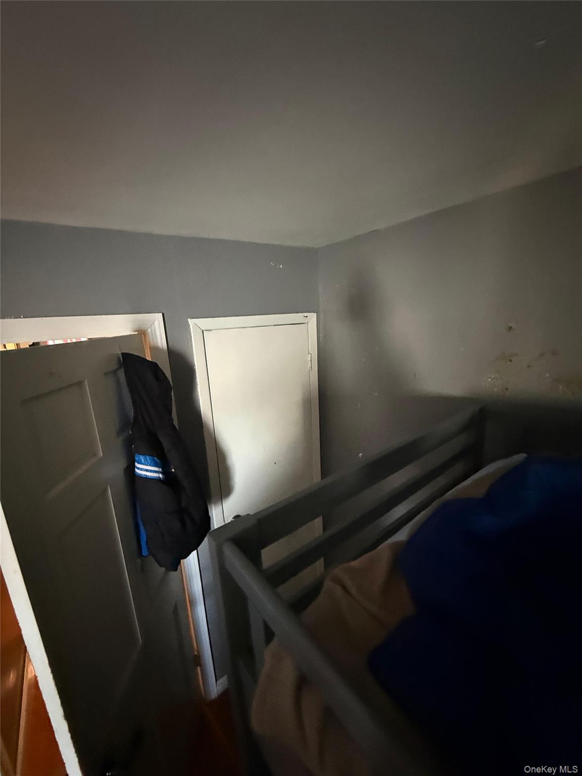 #16 photo, 10737 Van Wyck Expressway, קווינס Jamaica , NY 11435