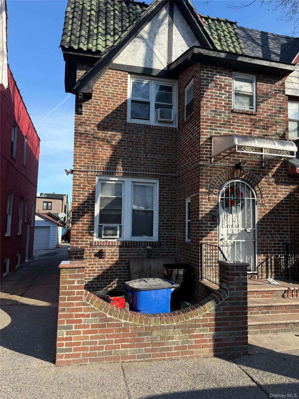 #5 photo, 10737 Van Wyck Expressway, קווינס Jamaica , NY 11435