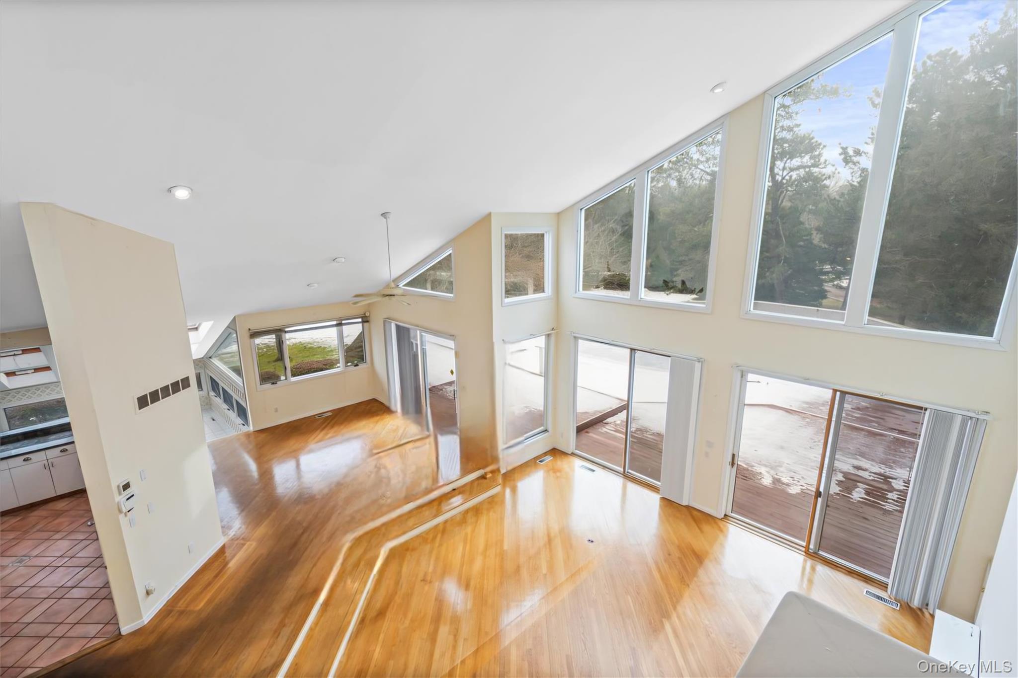 #11 photo, Westhampton, Westhampton , NY 11977