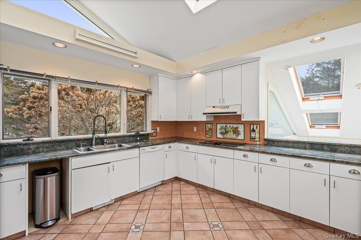 #12 photo, Westhampton, Westhampton , NY 11977